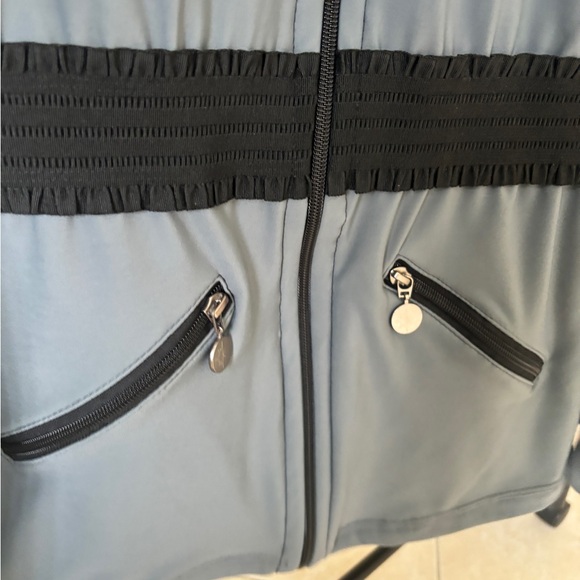 Gray and black karisma jacket - Picture 2 of 4